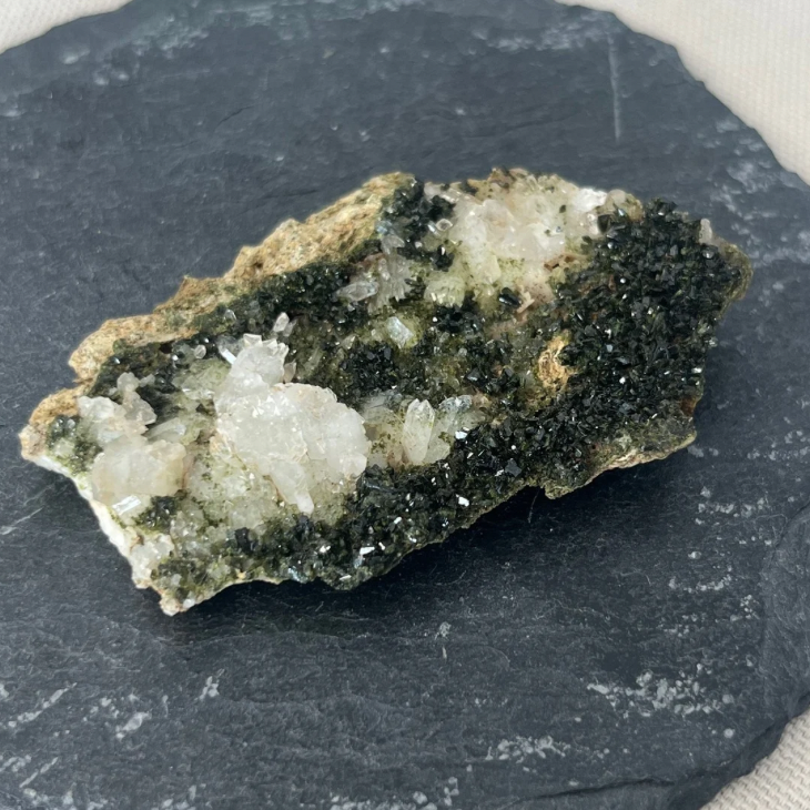 Epidot Quarz Cluster